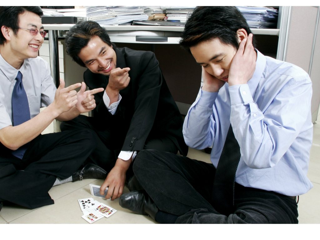 co-workers gambling on horse racing in japan