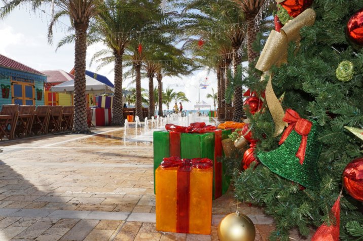 Japanese Christmas palm trees daytime holiday