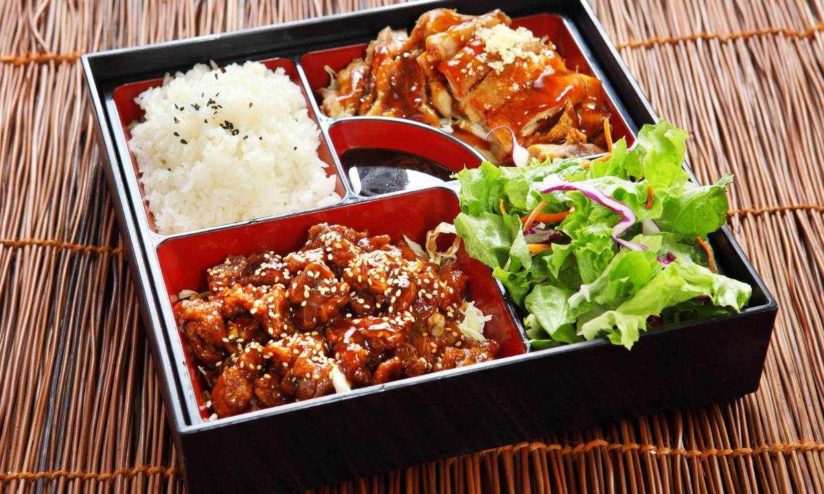 Bento Box 2 Fancy Japanese lunchbox with lots of meat