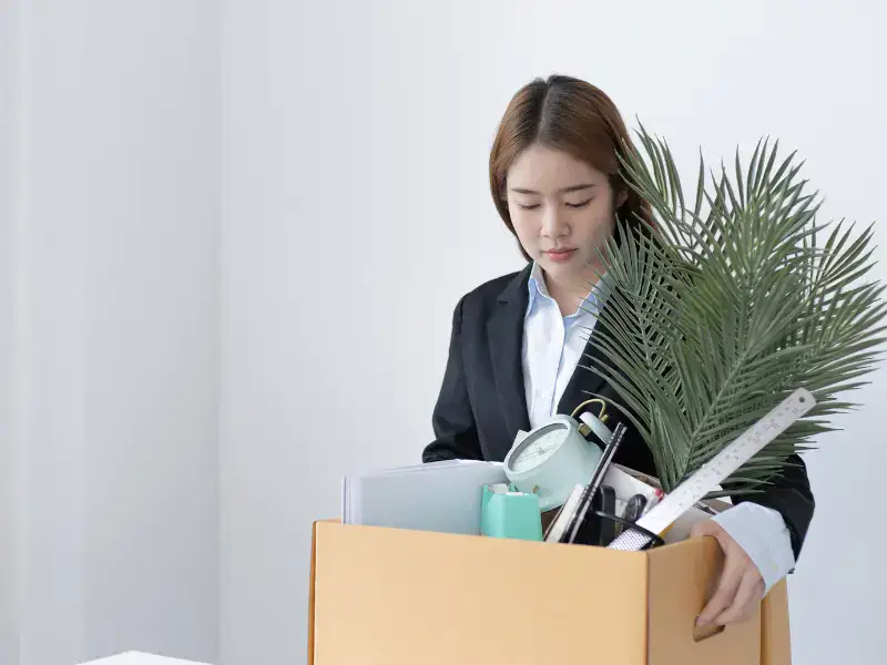 International student in Japan leaving her part-time job after resigning.
