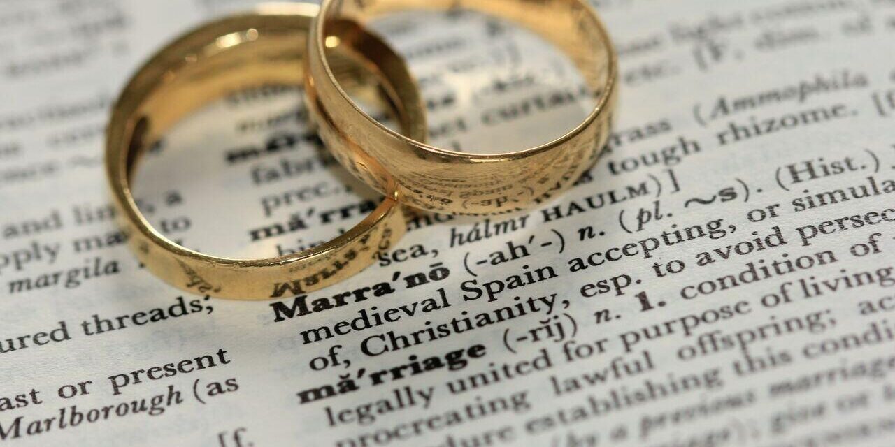 getting married in japan registration wedding rings of couple in japan